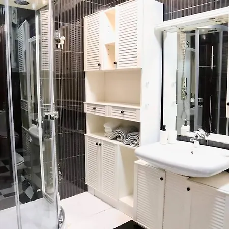 Apartamento En Centro * Málaga